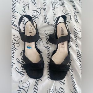 ANNE KLEIN Black heels, size 9